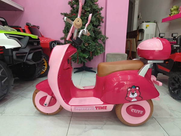 Vespa Hồng Baby-3