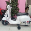 máy điện trẻ em Vespa Q168-2