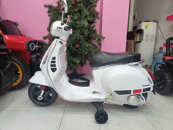 máy điện trẻ em Vespa Q168-2