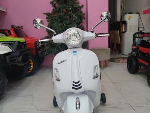 máy điện trẻ em Vespa Q168